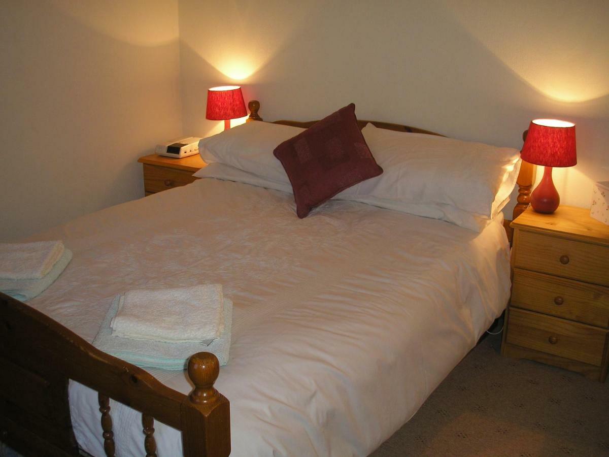 Northlees Farm Bed & Breakfast Perth Exterior photo