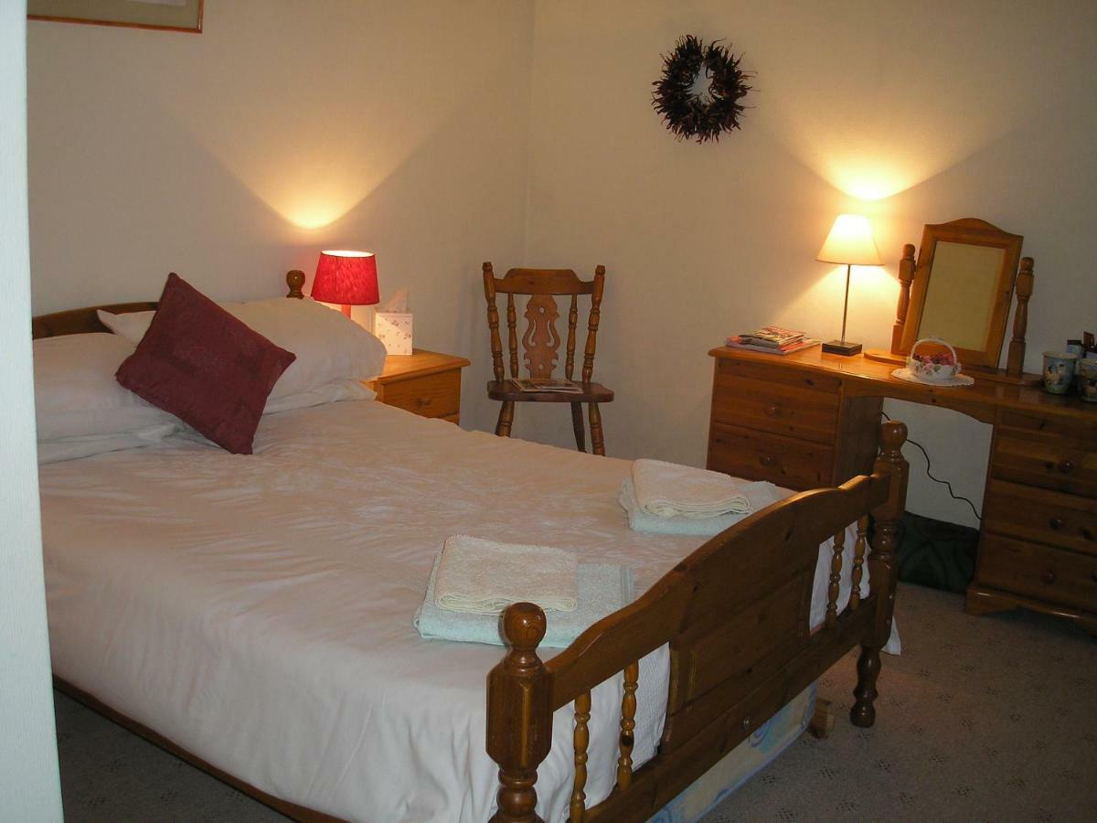 Northlees Farm Bed & Breakfast Perth Exterior photo